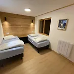 Les Brimbelles 木屋