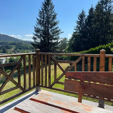 Les Brimbelles Chalet *